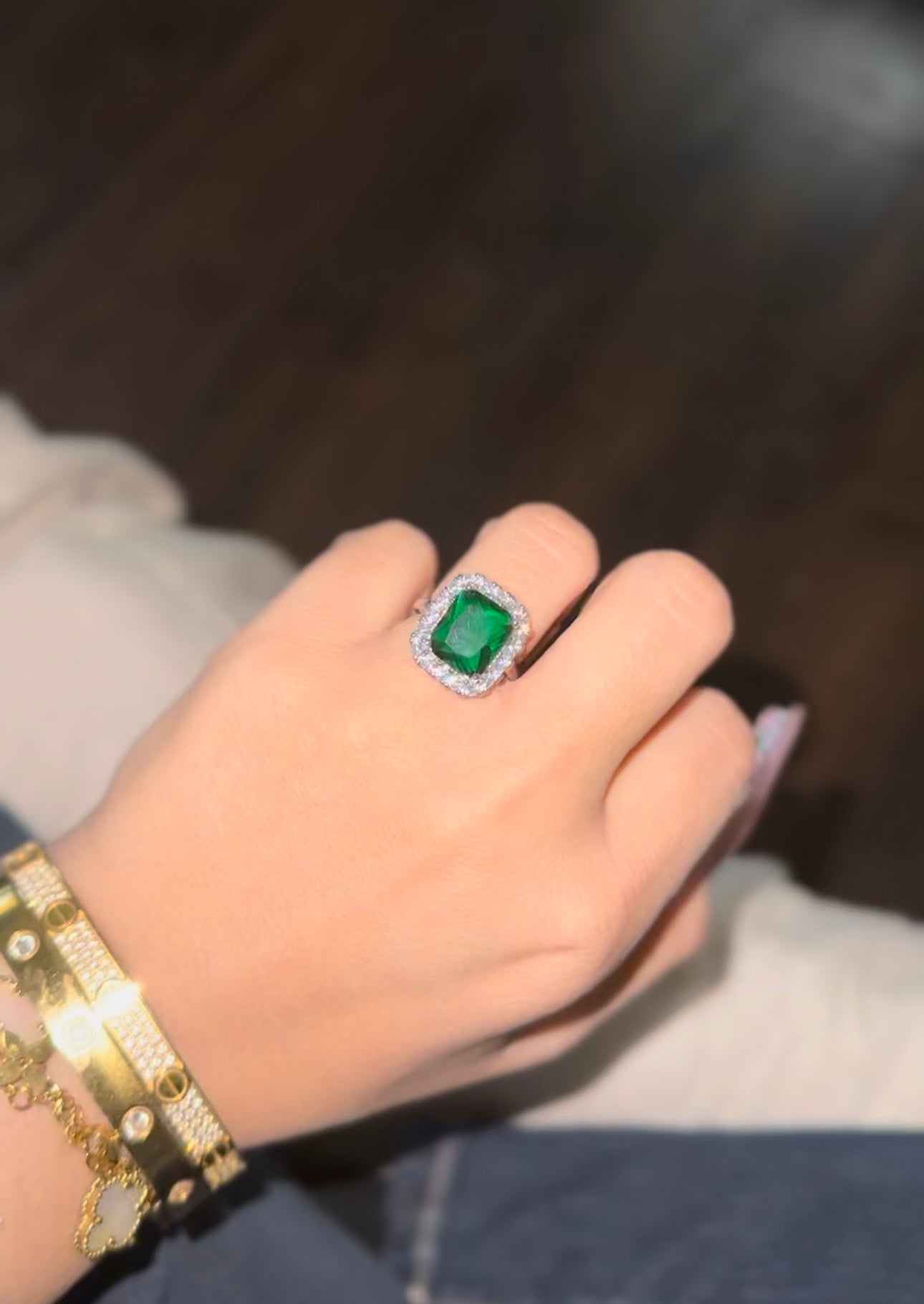 Esmeralda ring