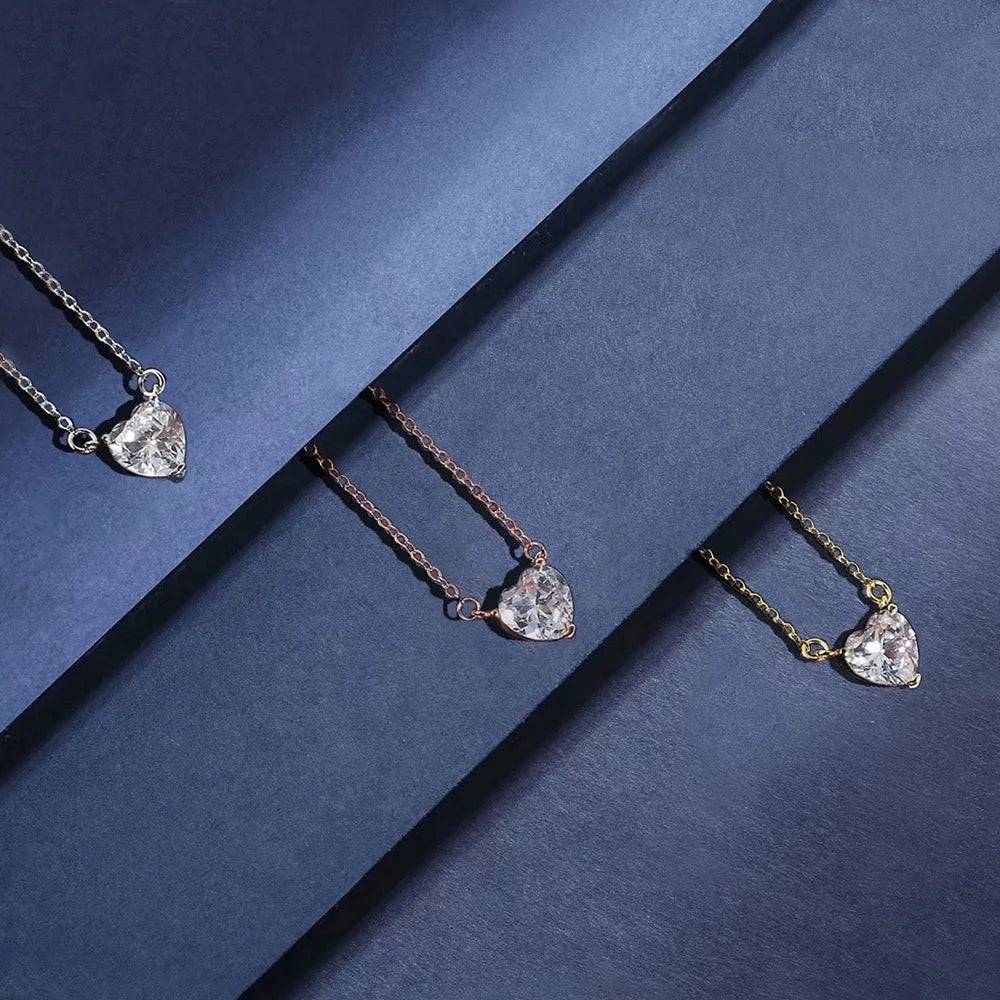 Corazón necklace