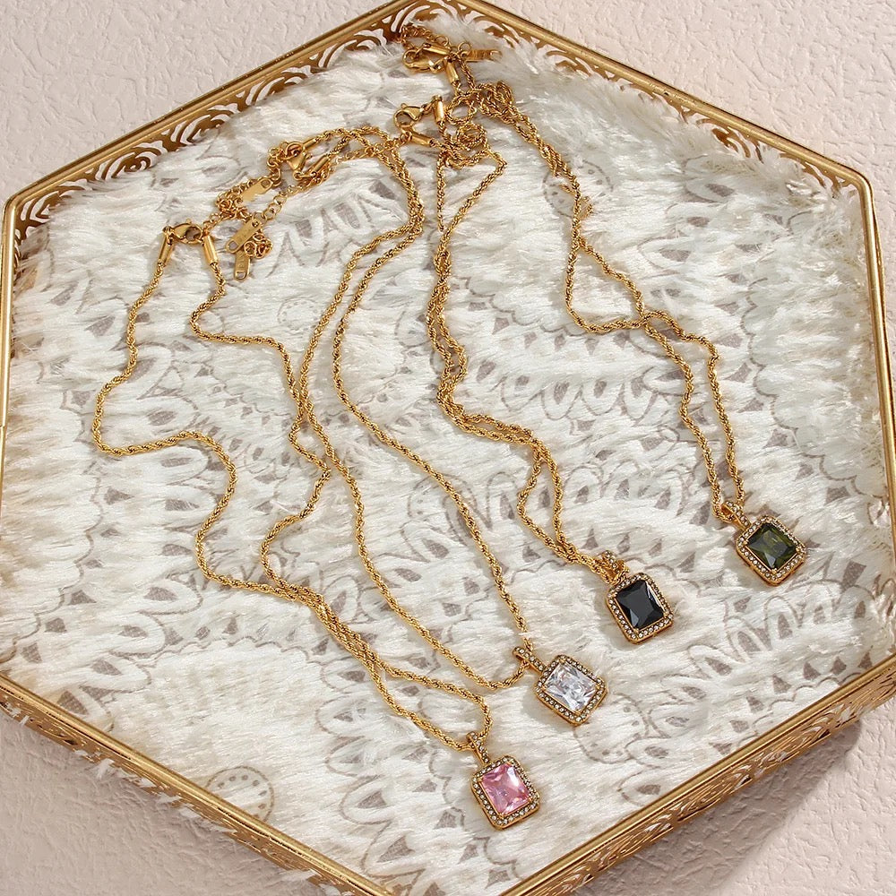 Amara Necklace