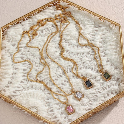 Amara Necklace