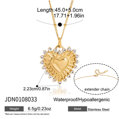 Ribbed heart necklace