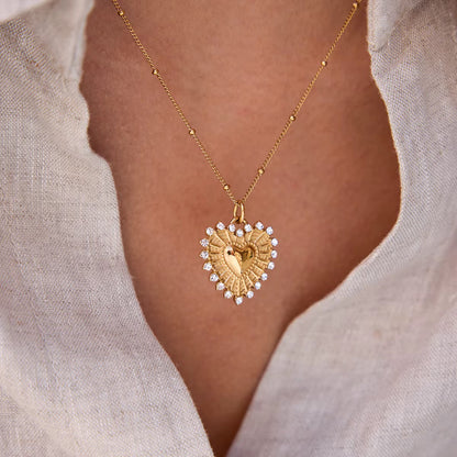 Ribbed heart necklace