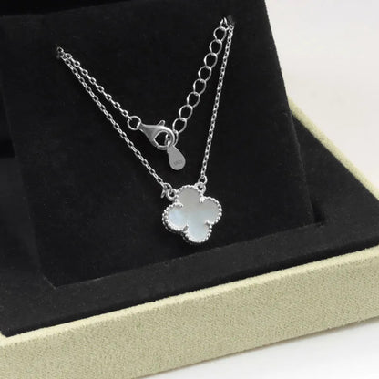 Silver shell clover necklace