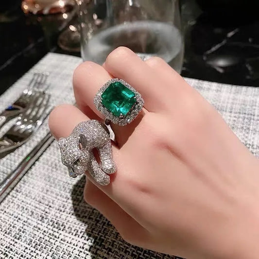 Esmeralda ring