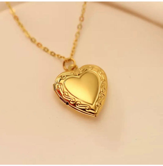 Heart locket