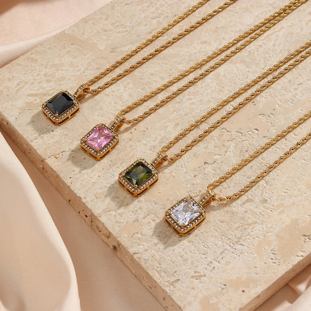 Amara Necklace