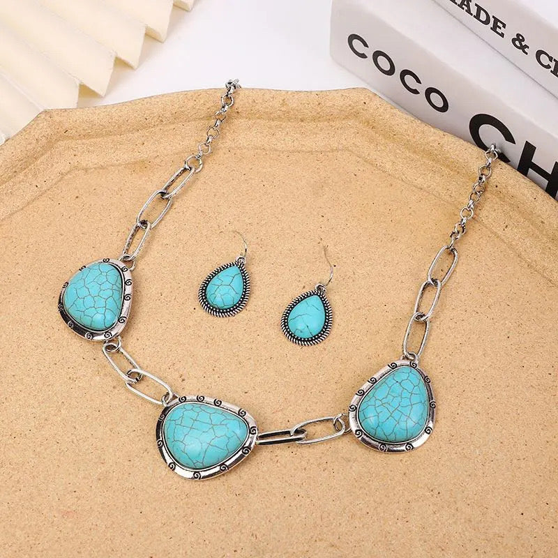 Bohemian Western Cute
Creative Turquoise Earrings Necklace Set