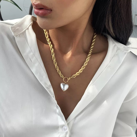 Allure necklace